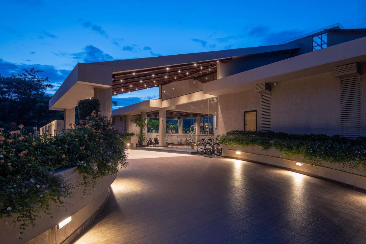 Niraamaya Retreats Samroha Athirappilly Exteriér fotografie